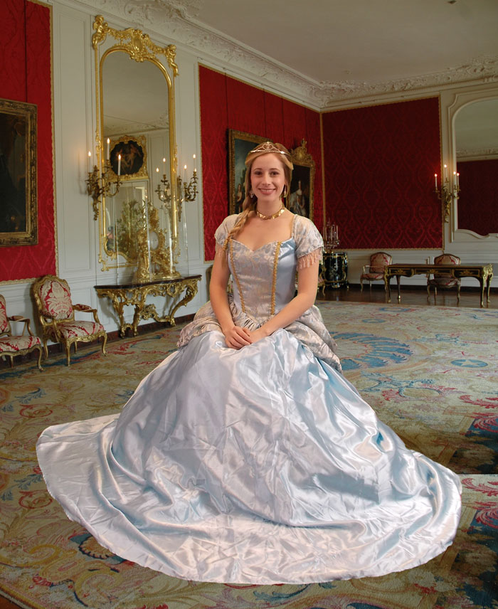 Danielle Blue-Sitting-FLAT